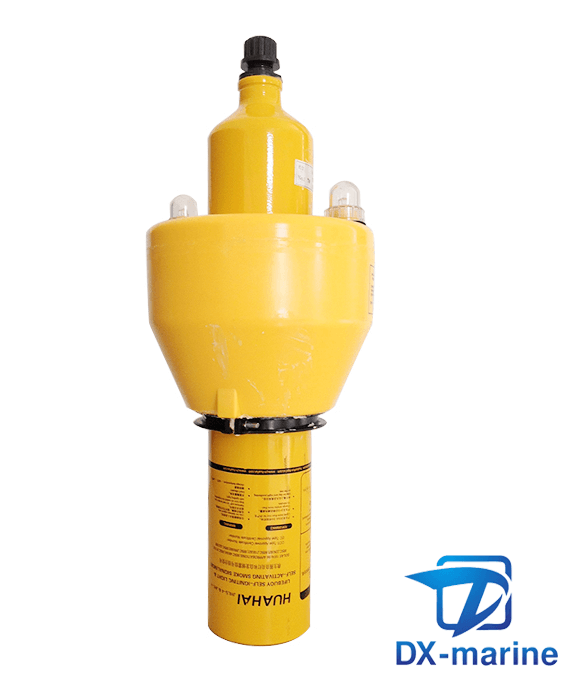 救生圈自亮灯和自发烟雾组合信号